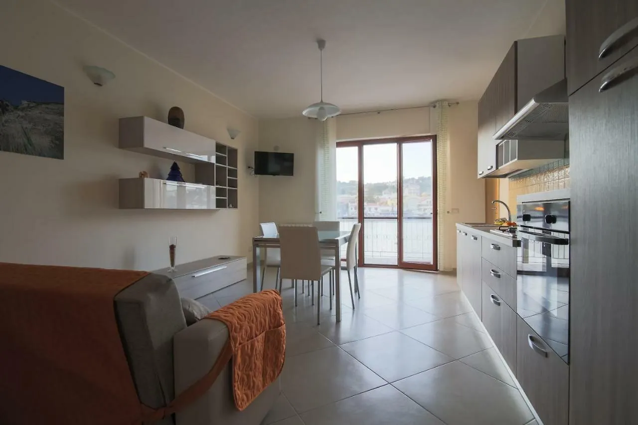 Apartmán Case Panoramiche Sul Lago Messina