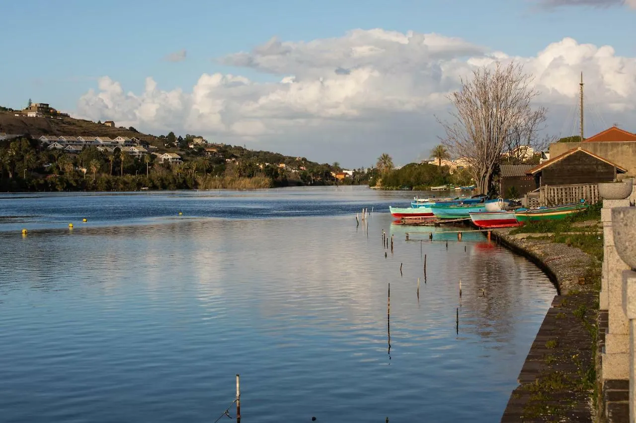 Case Panoramiche Sul Lago Messina 0*,  Italy